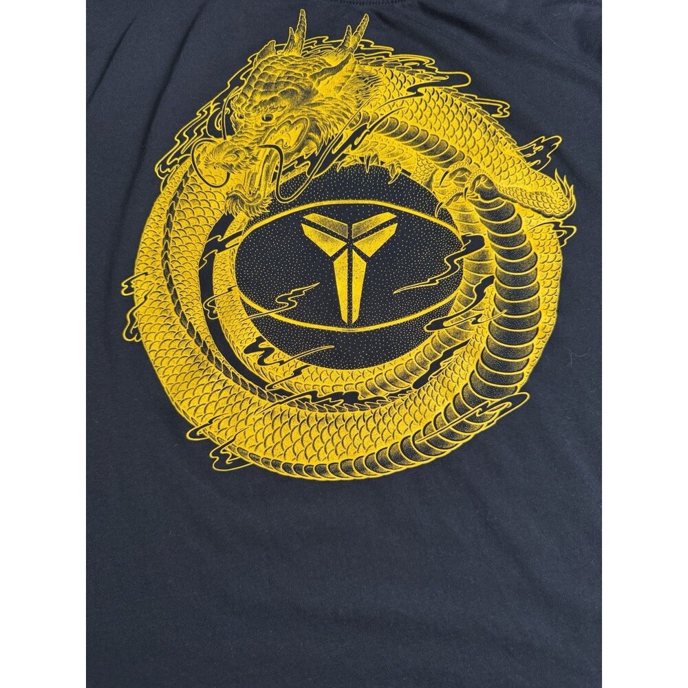 Rare 2012 Nike Kobe Bryant Year of the Dragon T-Shirt Black Gold Sheath Mens XXL